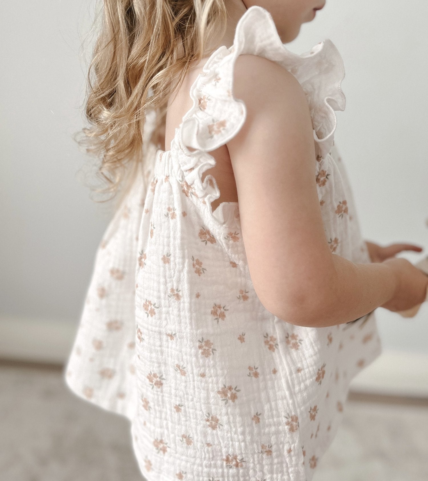 Blossom Flutter Top